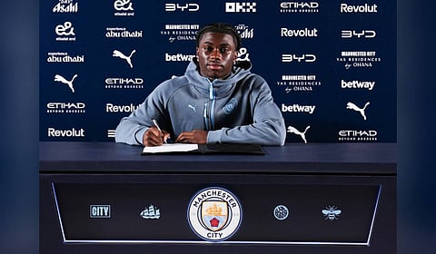 Manchester City signs Jeremy Monga on a five-year-deal.
