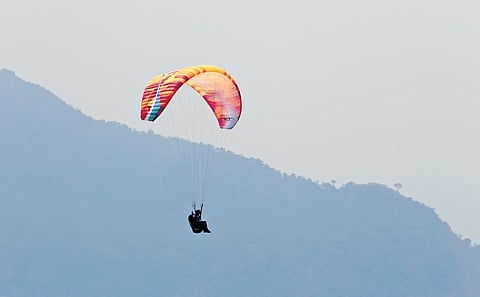 Jobin Sebastian paragliding in Vagamon 
