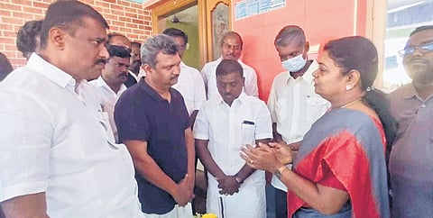 Former DMK minister Geetha Jeevan, Kovilpatti MLA K Karunandhi and Vilathikulam MLA GV Markandeyan consoling Poomani’s son Ravi 