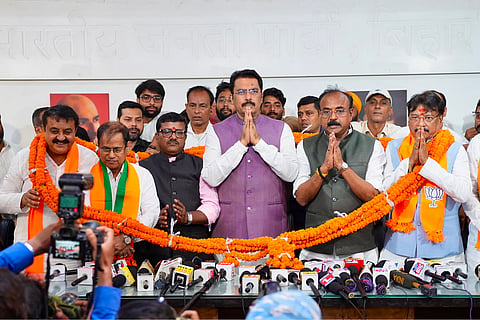 Bihar BJP president Sanjay Saraogi formally inducted the new members into the party.