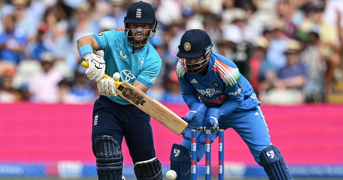 Duckett backs young England to step up against India