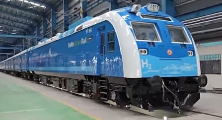 The project combines advanced propulsion technology with dedicated hydrogen storage, refuelling and operational infrastructure, and will demonstrate the feasibility of clean rail transportation in India.