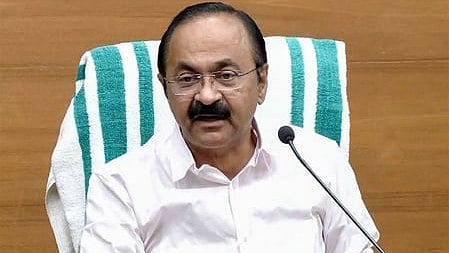 Kerala announces comprehensive flood relief package, Rs 8 lakh aid for kin  of deceased