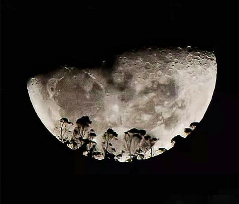 Kerala’s moon chasers bring the lunar landscape into focus