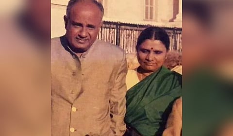 Though she never entered politics, Chennamma supported Gowda through his long career to reach the top democratic post.