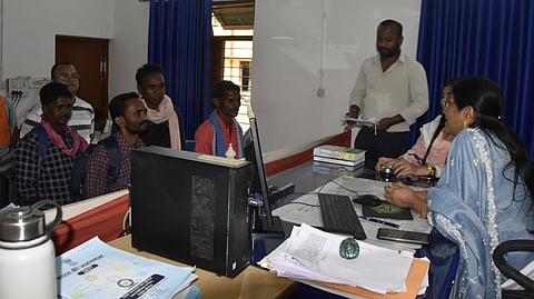 The Bastar district administration has launched a proactive campaign to update inheritance-based land records (mutation) systematically.