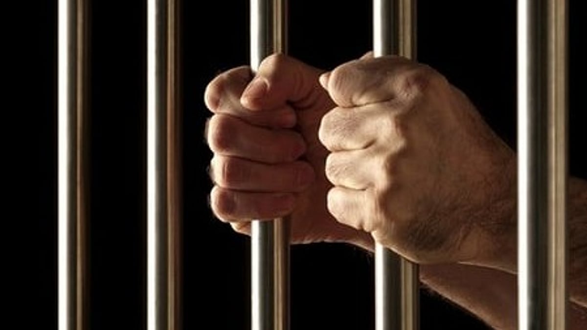 Telangana: Ex-tahsildar gets two years RI for accepting Rs 10K in 2013
