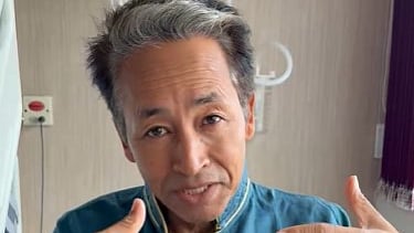 Sonam Wangchuk discharged from hospital, says he will pay tribute to Mahatma Gandhi at Rajghat before returning to Ladakh