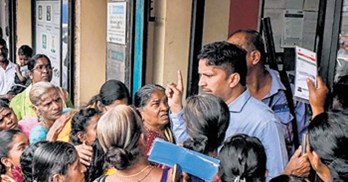 BJP asks city women to enroll for Lakshmi Yojana, Oppn finds faults