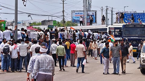 MP Moong farmers' stir likely to end soon as govt announces procuring 60% of produce at MSP.