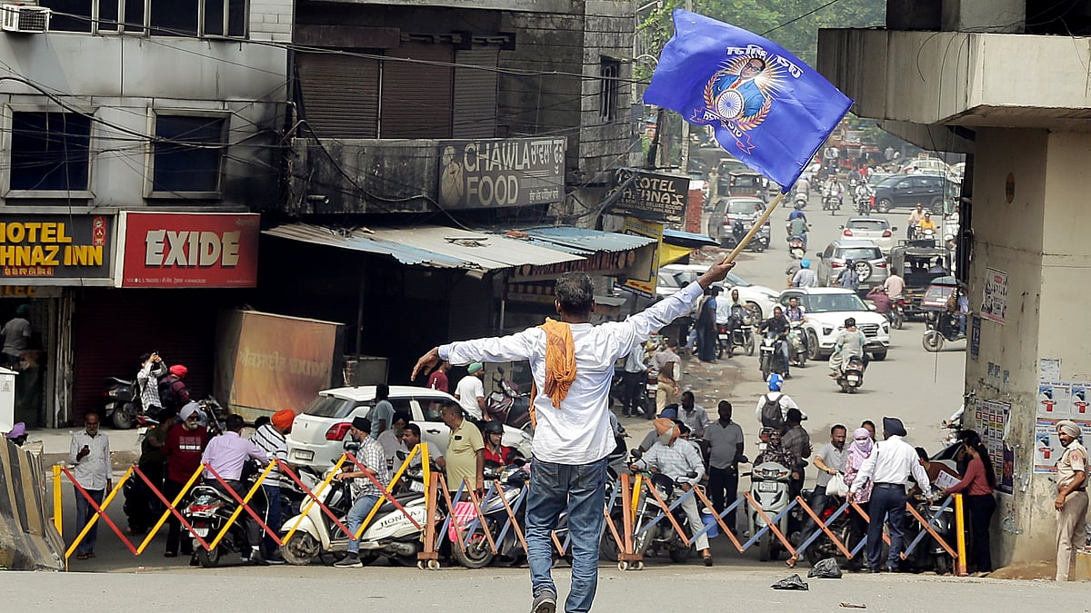 Punjab Sanitation workers 'bandh' hits normal life; markets shut over Barnala lathi-charge