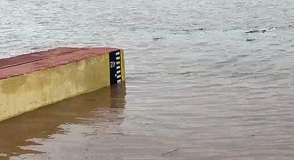 First flood warning issued at Bhadrachalam as Godavari swells after heavy upstream rainfall