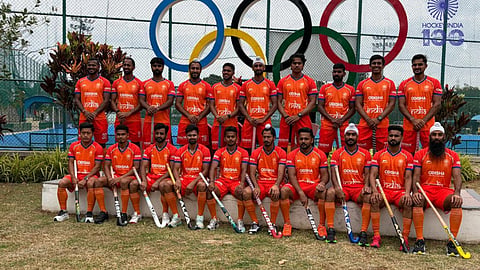 The senior men's hockey national team with the new jersey