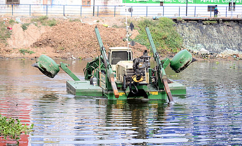 Desilting operations are currently under way at Velachery lake 