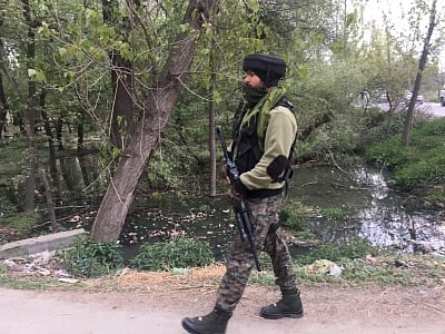 Two migrant workers shot dead by terrorists in J&K’s Kulgam