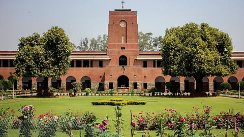 The circular prohibiting wearing shorts was issued by College principal Professor Susan Elias on July 26