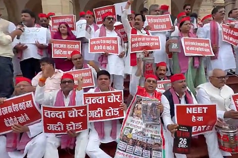 In the Uttar Pradesh Legislative Assembly, the Samajwadi Party's MLAs staged a protest against various  issues, including the Ayodhya donation row, paper leaks and the failure of law and order.