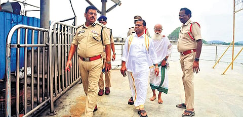  SV Rajashekhara Babu along with the Executive Officer (EO) of Sri Durga Malleswara Swamyvarla Devasthanam VK Seena Naik inspected the temple 