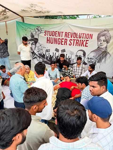 Shubham Rewad began his sit-in protest outside the Rajasthan University gate on July 23. 