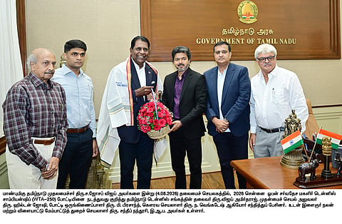 Tennis legend Vijay Amritraj with TN chief minister C Joseph Vijay 