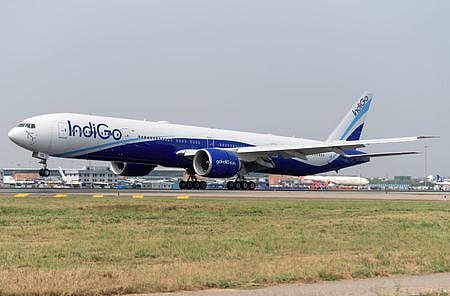 The airline has plans to operate 3,000 daily departures, serve nearly 200 million passengers annually, and expand its fleet to 550+ aircraft by 2030. 