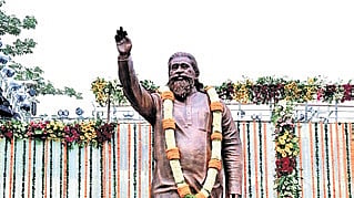 Ranchi Diary: Jharkhand unveils 14-foot statue of JMM founder Shibu Soren on his first death anniversary