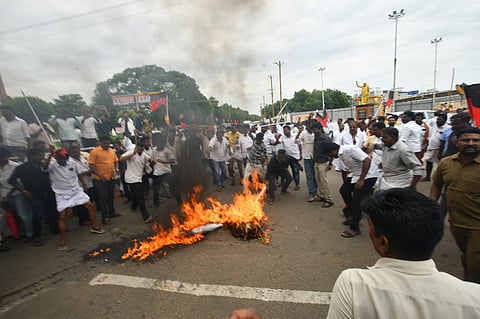 The situation turned tense when footwear and empty water bottles were allegedly hurled by some TVK cadres towards the Anna Statue, where DMK workers had assembled. 