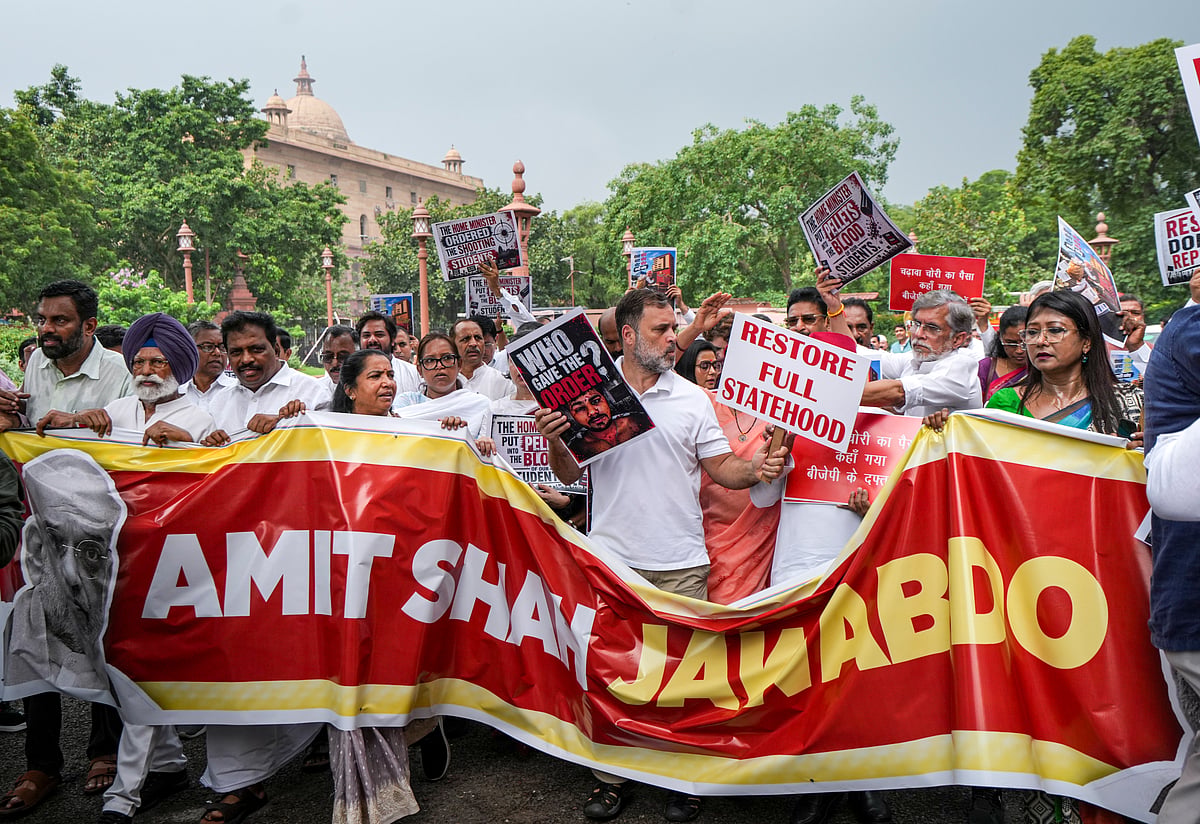 Rijiju reaches out to Rahul Gandhi as Lok Sabha deadlock continues amid Opposition protests