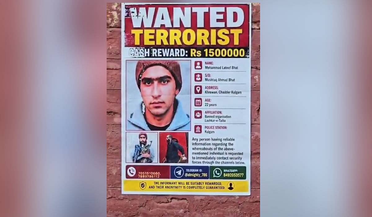 Police announce Rs 15 lakh reward for LeT militant suspected to be behind twin attacks in Kashmir