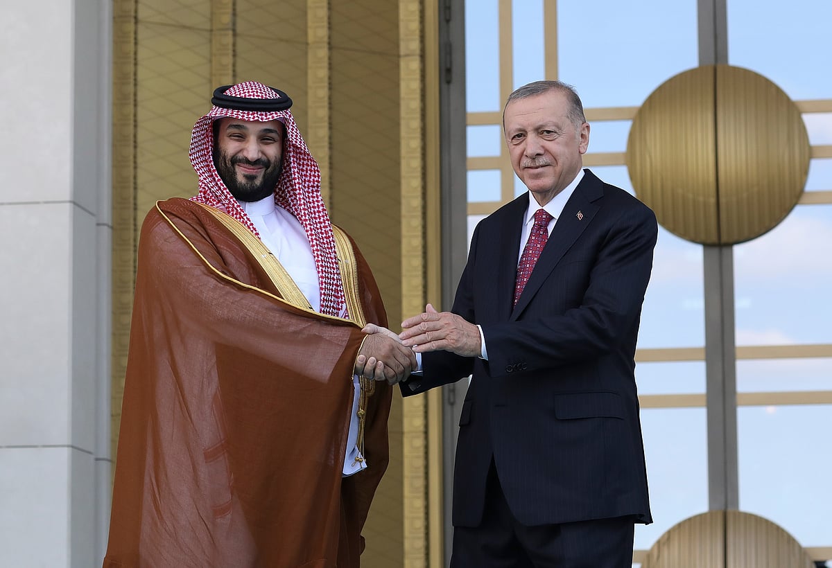 Amid simmering security concerns, Saudi Arabia, Turkey and Pakistan sign key defense agreement