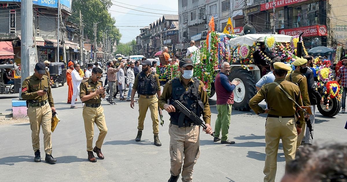 LeT front issues threat to Kashmiri Pandit employees on PM scheme