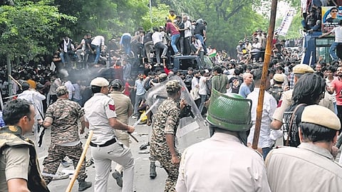 Police action during the July 20 CJP-led 'Chalo Sansad' protest march in Delhi.
