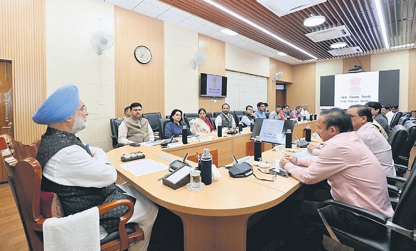 Treat waterlogging as disaster: Delhi L-G