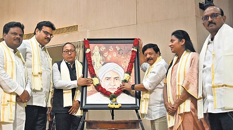 Culture Minister K Durgesh pays tributes to Gidugu Venkata Ramamurthy Pantulu on the occasion of Telugu Bhasha Dinotsavam in Vijayawada.