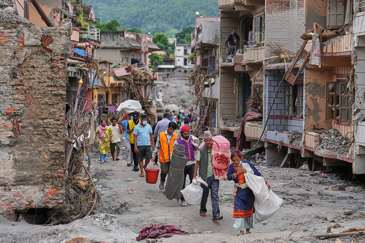 Death toll in Nepal floods climbs to 734; over 2,498 remain missing
