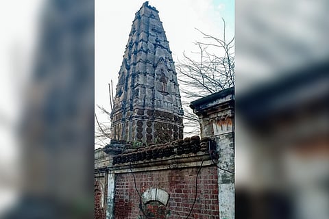 A 100 year old hindu temple was demolished reportedly to include its land in a seminary, in Punjab, Pakistan. 