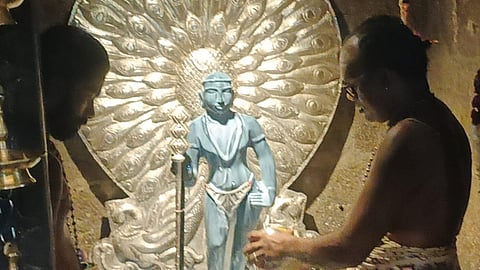 Emerald idol of Murugan stolen from temple in Chennai's Madurantakam.