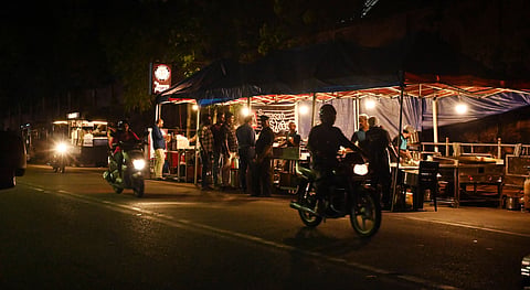 City’s street vendors seek space amid crackdown on stalls