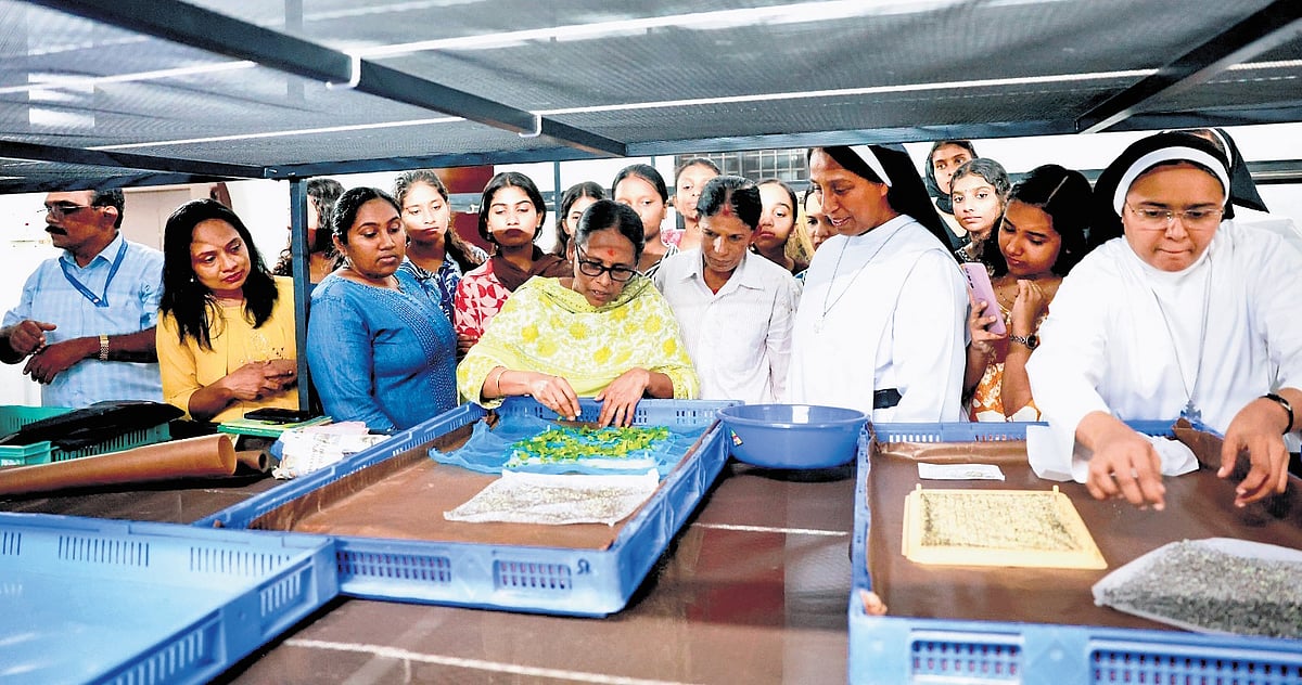 Thrissur college weaving a campus brand in silk