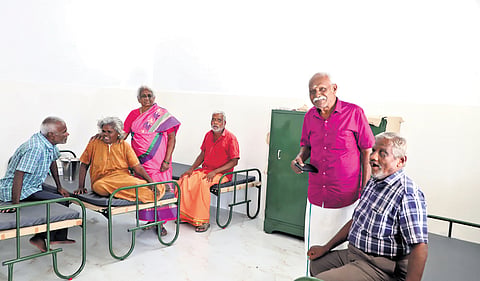 Arumugam and Dhanabakkiyam with residents of Anbu Kudil, the residential home for destitute elderly visually impaired people 
