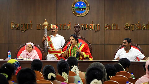  Mayor Sujatha Anandakumar in the Councillors’ meet in Vellore on Monday.
