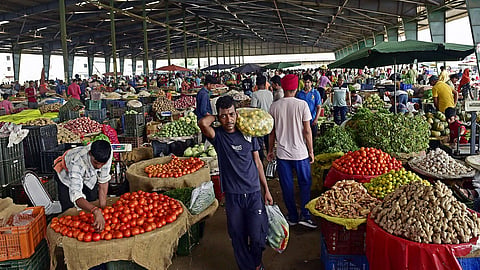 Congress claimed that rising prices of food commodities have put a strain on household budgets.