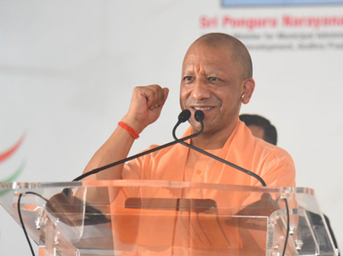 Adityanath likens SP to Babur, says both 'irritated' by mention of Lord Ram