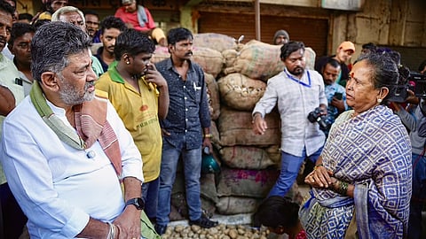 The chief minister inquired whether farmers were stopped by the police for extra money while transporting their produce. 