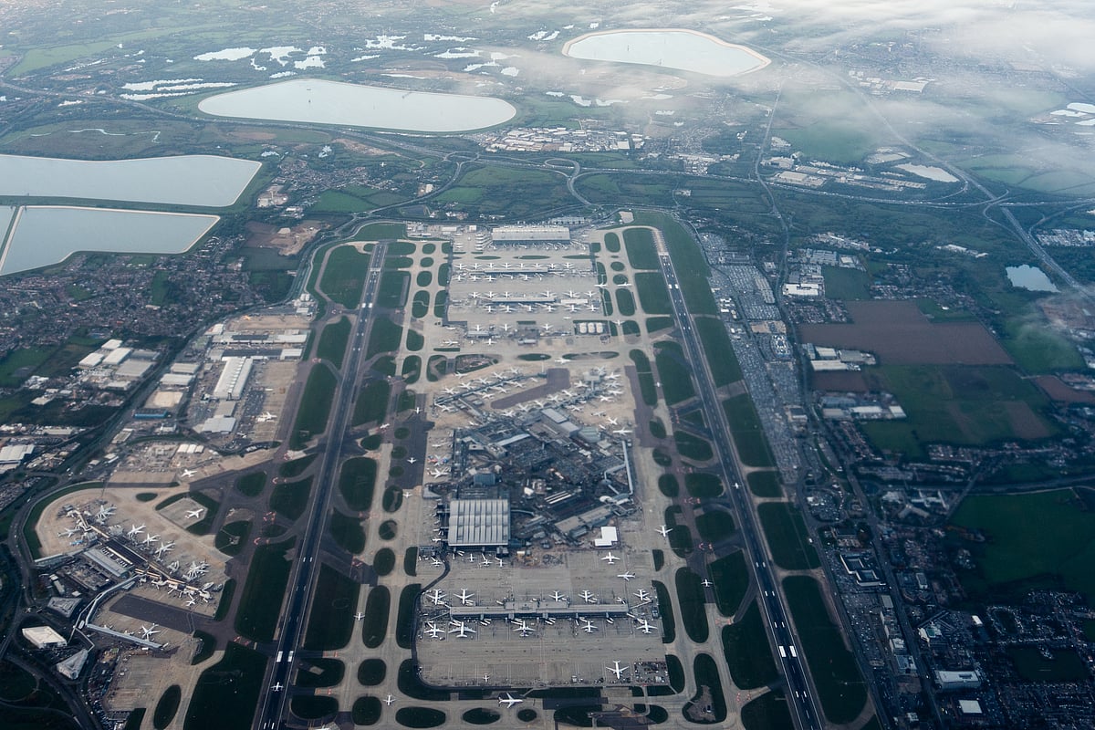 Travel chaos at UK airports as over 600 flights canceled due to air traffic control issue