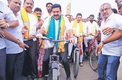 BJP state president BY Vijayendra and other leaders during the Ballari Chalo padayatra on Wednesday | Express