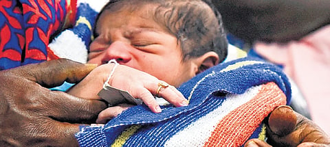 Confirming the postponment, Health Minister KG Arunraj on Wednesday said no compromise will be made in the quality of the gold provided under the scheme.