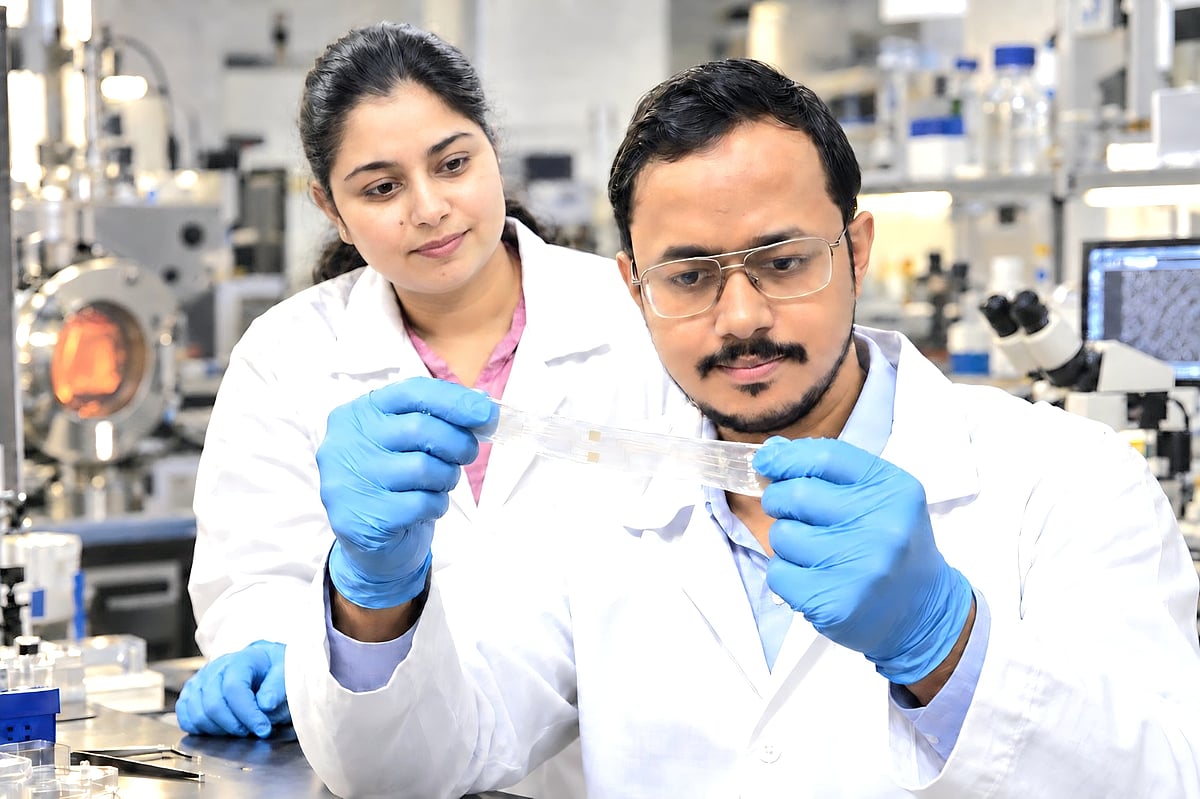 IIT Roorkee, INST researchers develop self-powered electronic bandage for wound healing