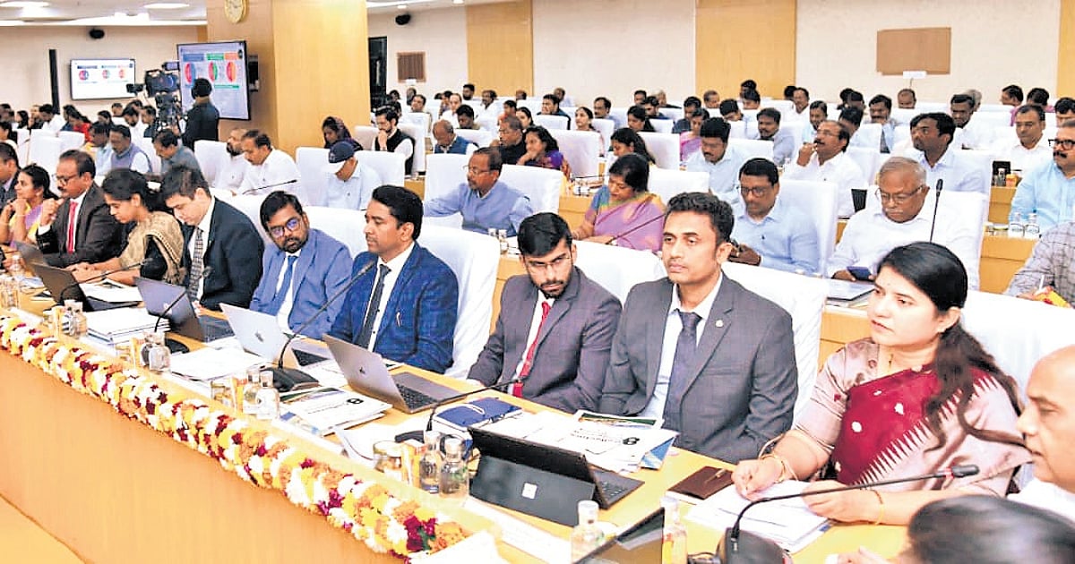 Andhra CM roots for schemes to support joint families