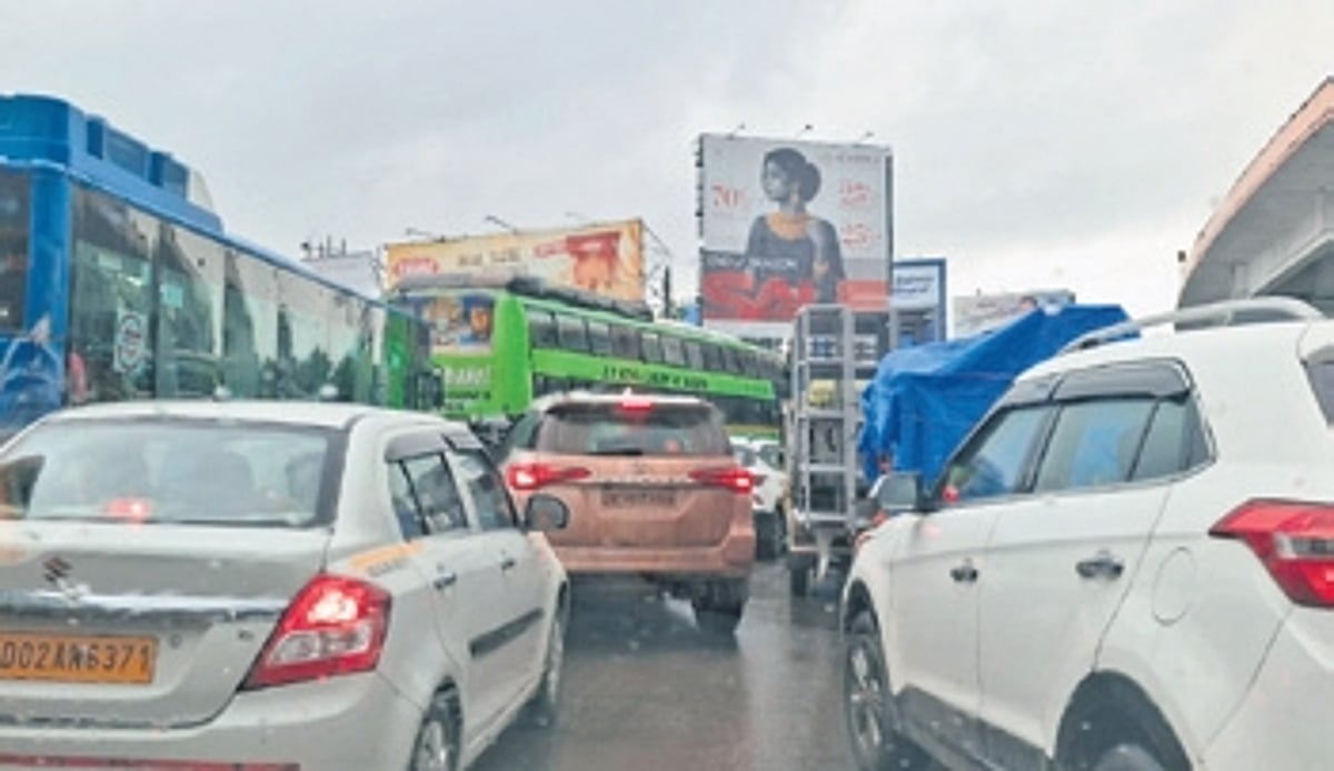 Series of accident stalls traffic in Bhubaneswar